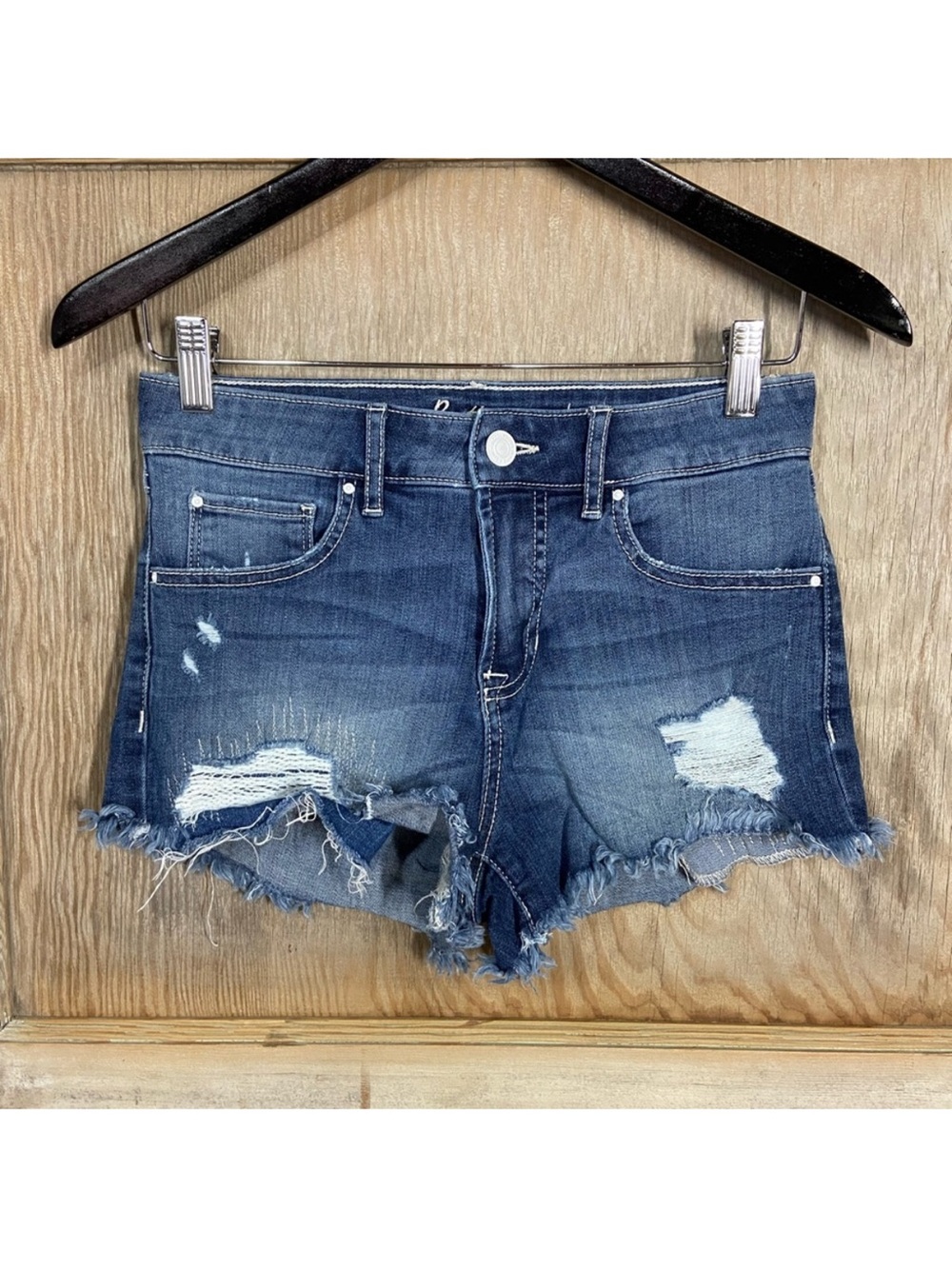 Bootlegger Shortie High‑Rise Distressed Denim Shorts – Frayed Hem | Size 26